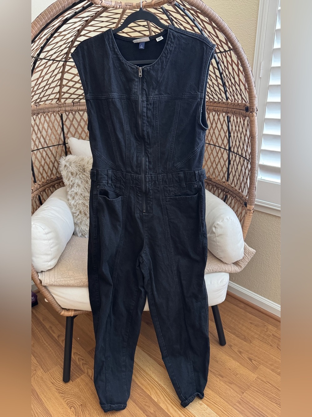 Universal Thread Black Denim Sleeveless Boilersuit Jumpsuit size 8